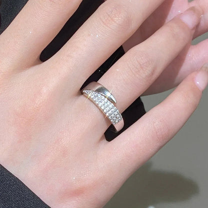 LENA | ANILLO CRUZADO CON CIRCONITAS